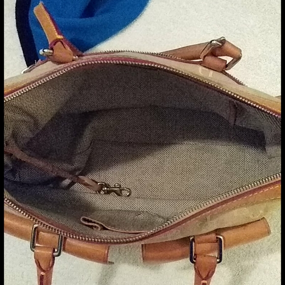 Dooney and bourke Handbag Tan/Beige.  Medium - Picture 6 of 7